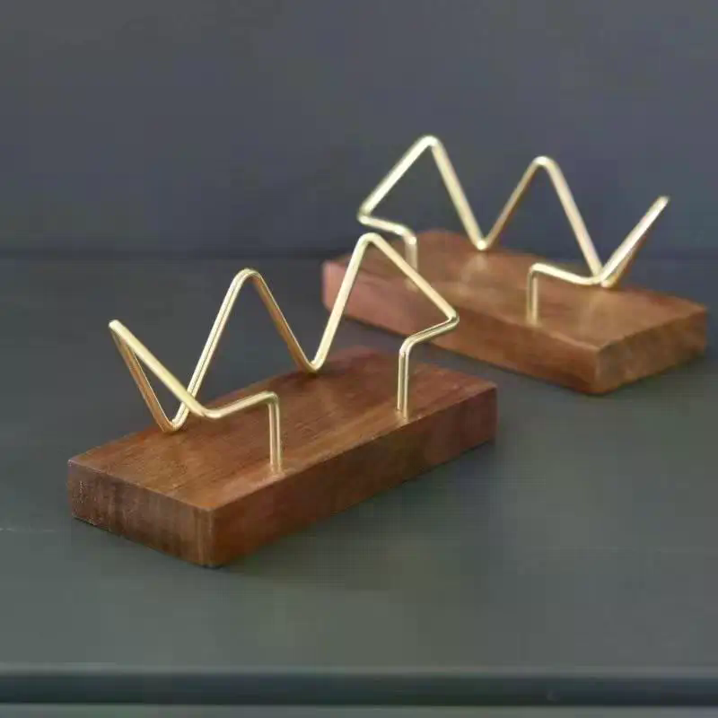 Drewniany organizer na wizytów – Document Holder Stand recenzja i cena